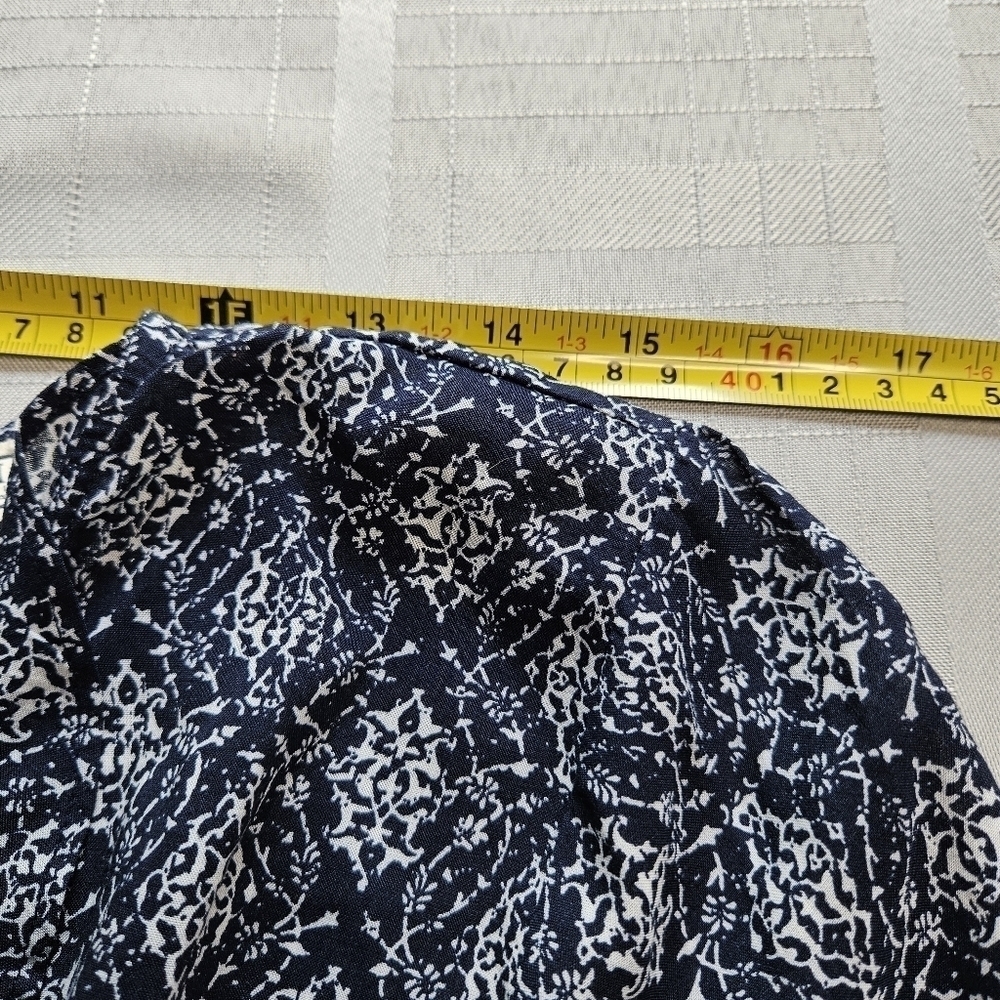 Abercrombie & Fitch navy romper with 3/4 bell sleeves and ruffled hem size M - Picture 3 of 12